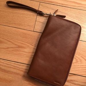 BRAND NEW with Tags Cole Haan Leather Wristlet